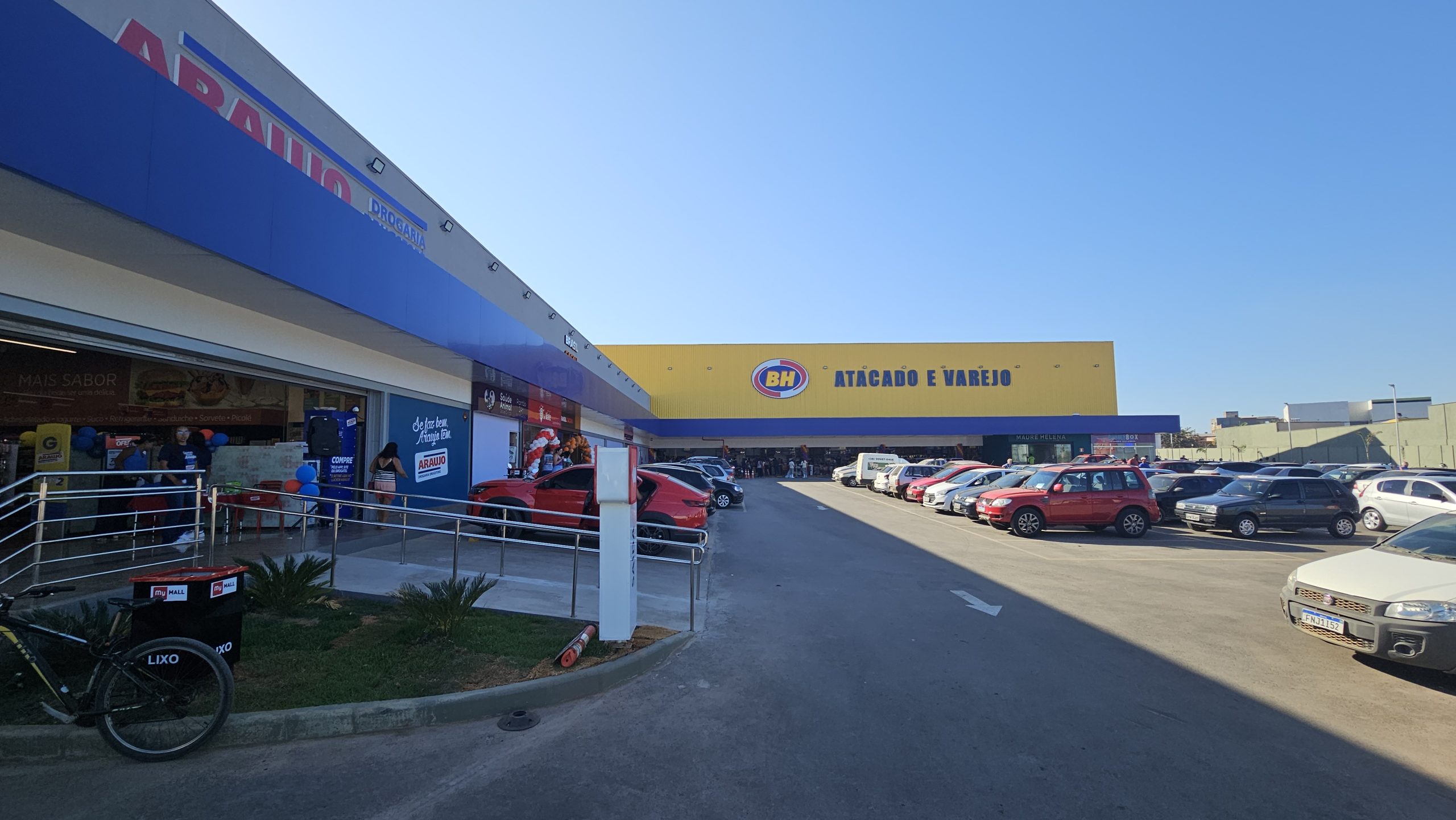 Curvelo Mall — imagem 1 de 1